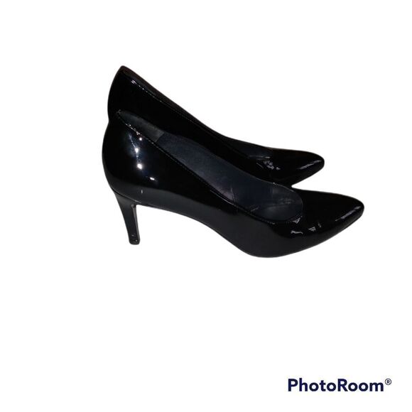 Stuart Weitzman Glossy Black Pointy Toe Heels - Picture 2 of 11